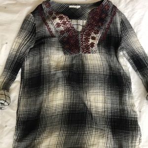 Plaid embroidered tunic